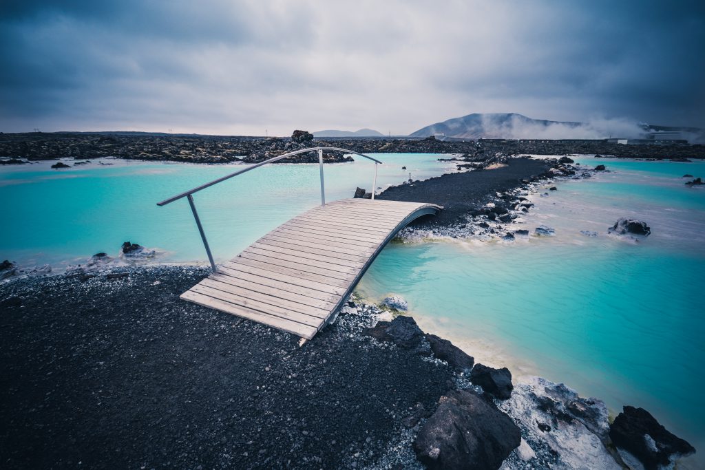 Brücke auf der Blauen Lagune Island